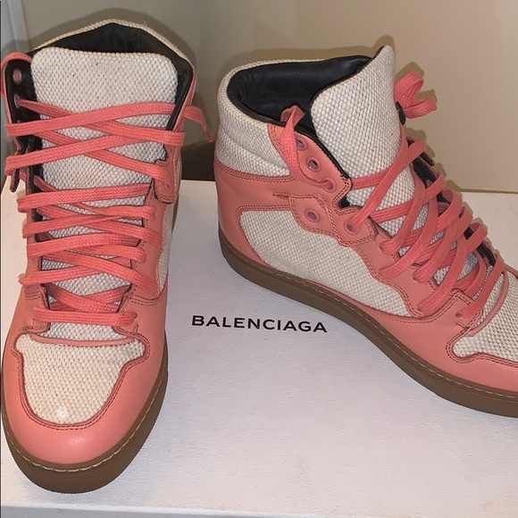 Rose Blush Balenciaga Sneaker - Picture 2 of 2